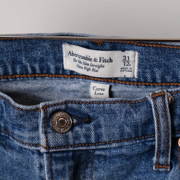 A&F Curve Love Jeans - Picture 4 of 5